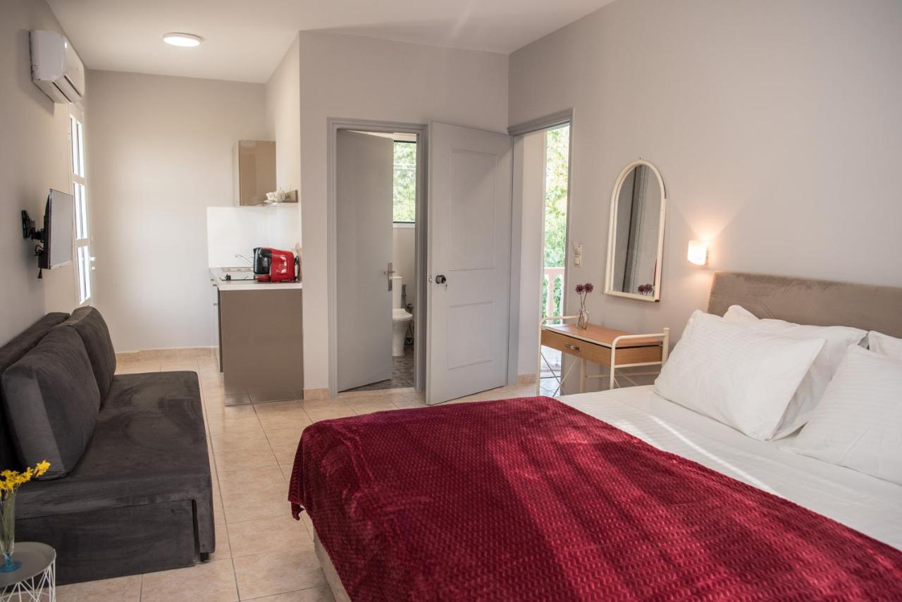 Avyssos Residents Aparthotel