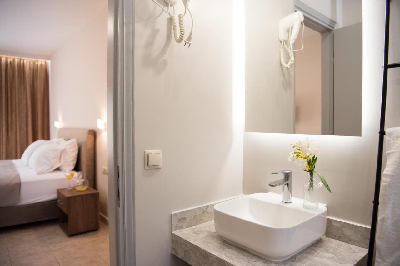 Aparthotel Avyssos Residents *